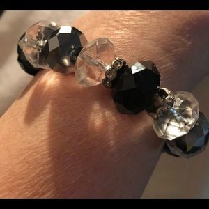 Bracelet-black/gray/clear plastic cut stones on elastic